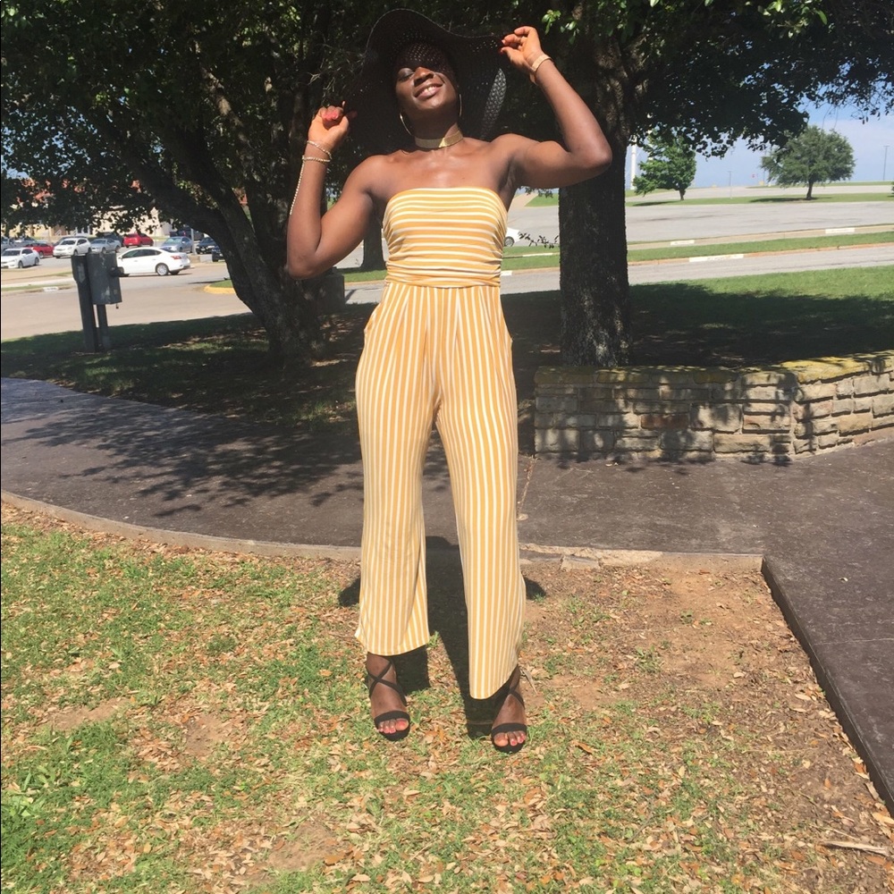 Yellow & White Striped Tube Jumpsuit L party wear